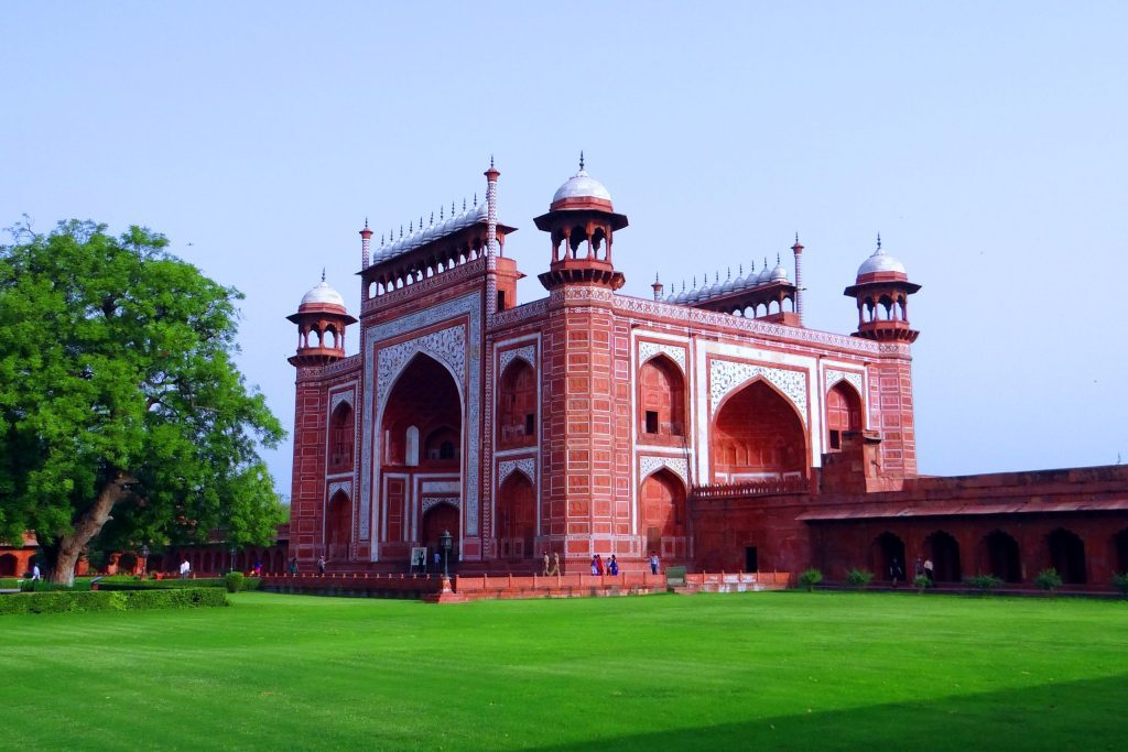 Flights to Agra